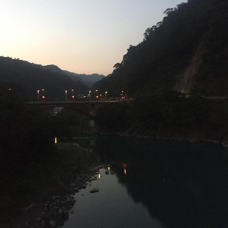ホテルフェニックス サン フラワー バレー リゾート 台北市 エクステリア 写真