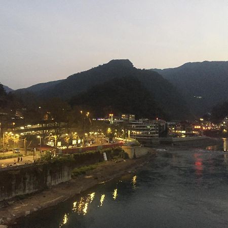 ホテルフェニックス サン フラワー バレー リゾート 台北市 エクステリア 写真