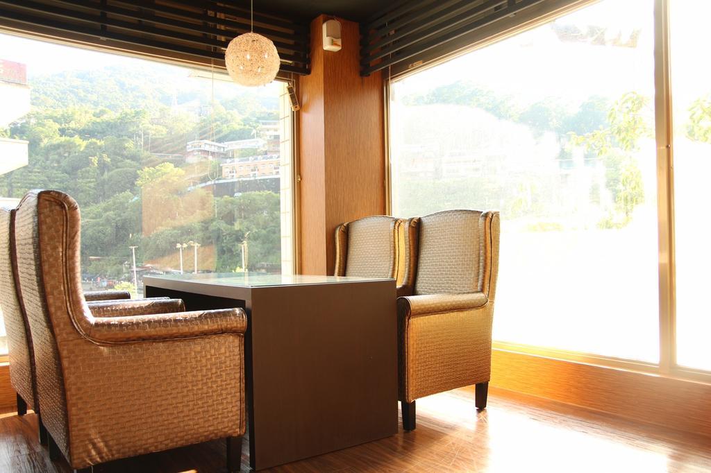 ホテルフェニックス サン フラワー バレー リゾート 台北市 エクステリア 写真