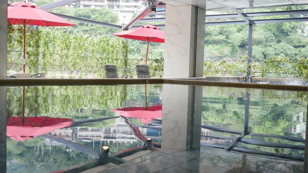 ホテルフェニックス サン フラワー バレー リゾート 台北市 エクステリア 写真
